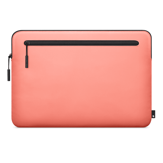 جراب Incase Compact المصنوع من النايلون MacBook Pro 15 و 16 بوصة - لون مرجاني