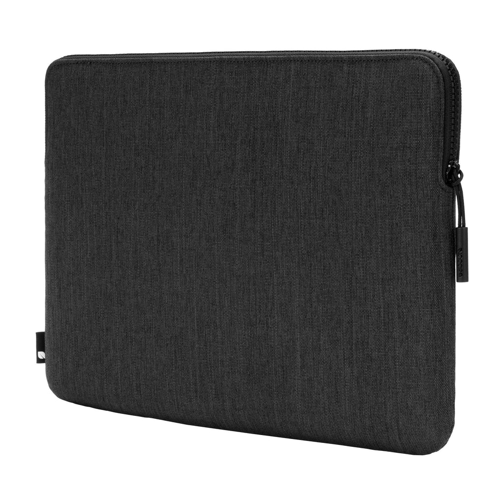 جراب Incase Compact المصنوع من الصوف الصناعي لجهاز MacBook Pro مقاس 16 بوصة - لون جرافيت